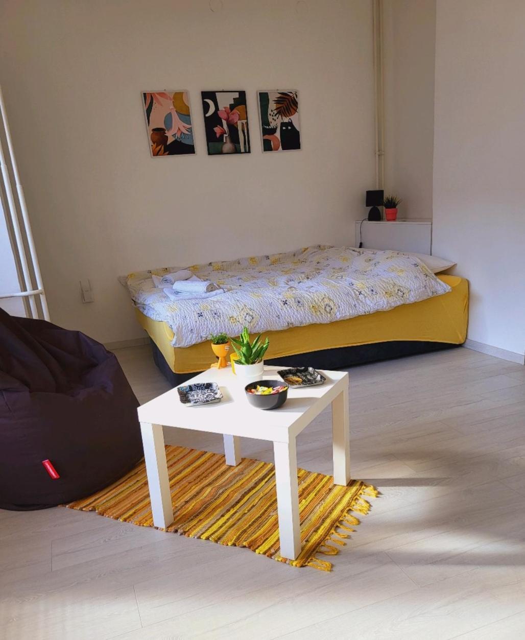 City Center White Apartment! Скопье Экстерьер фото