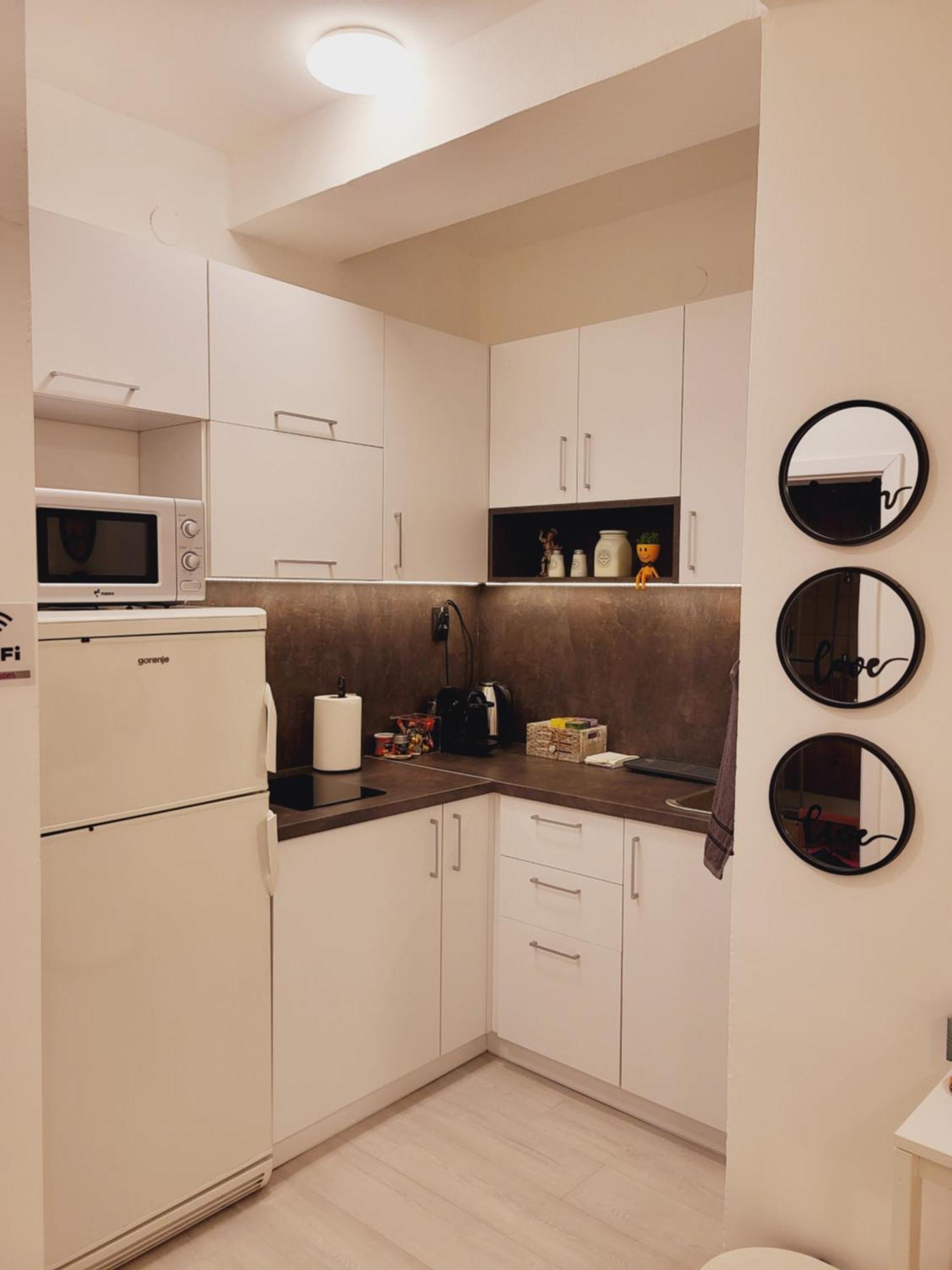 City Center White Apartment! Скопье Экстерьер фото